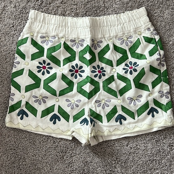 NWT Anthropologie Pattern Shorts - Size Medium - Picture 2 of 9